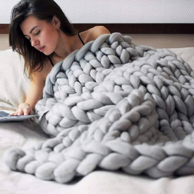 IGNITE™  - COZY KNIT BLANKET